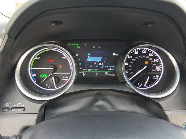 Used 2018 Toyota Camry XLE FWD image 16