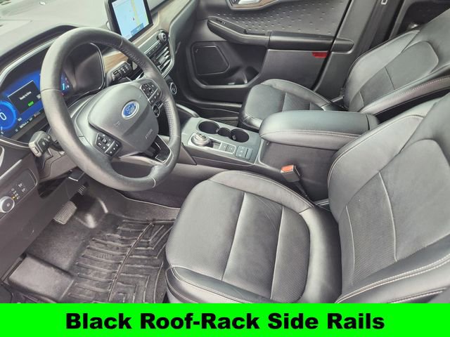 Used 2020 Ford Escape Titanium w/ Titanium Premium Package 2.0 FWD image 13