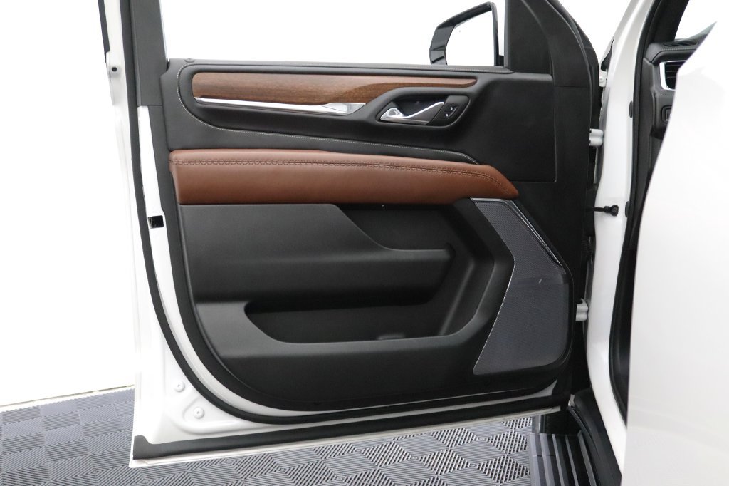 Certified 2024 GMC Yukon Denali Ultimate AWD/4WD image 19