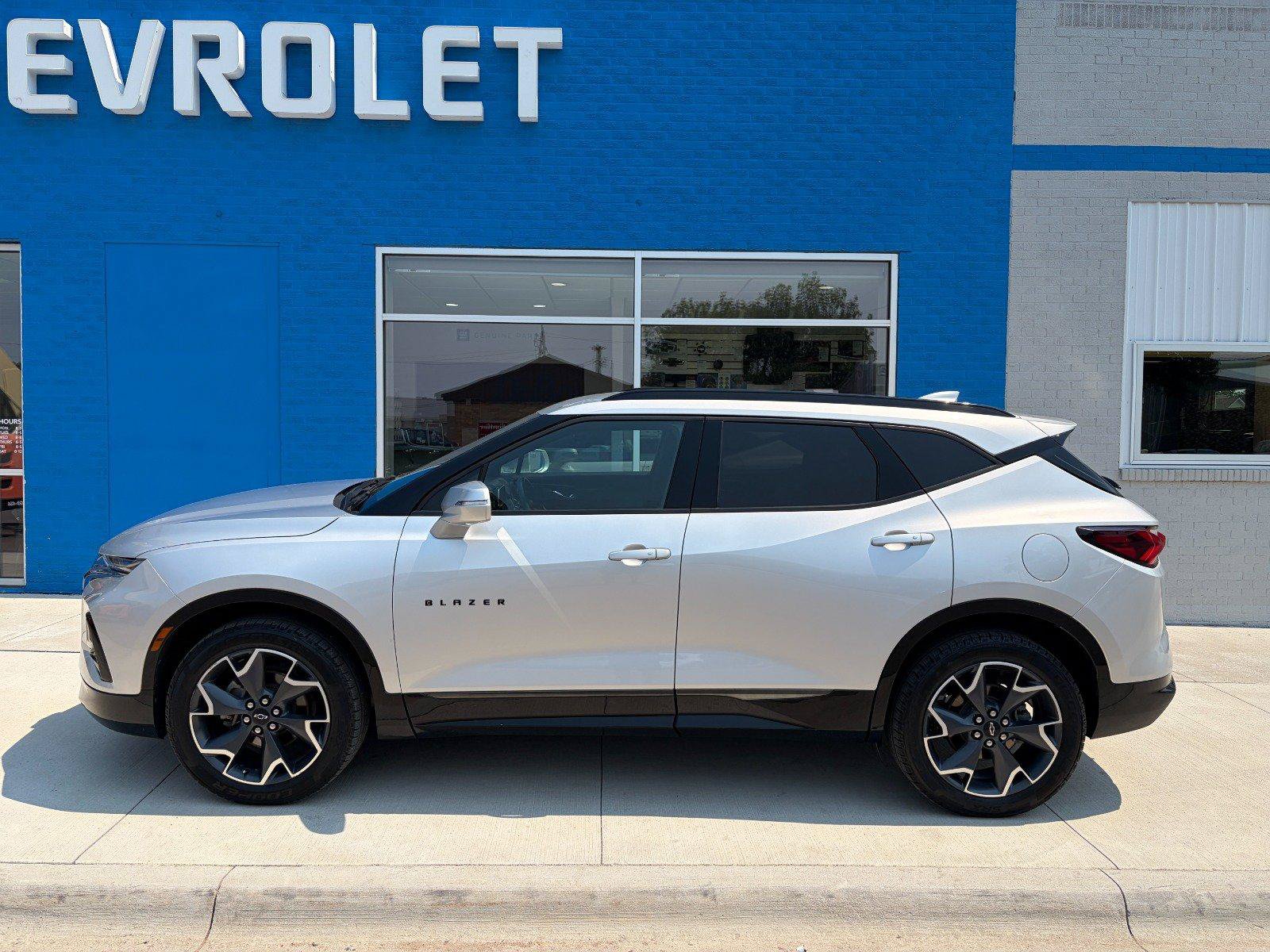 Used 2019 Chevrolet Blazer RS AWD/4WD image 2