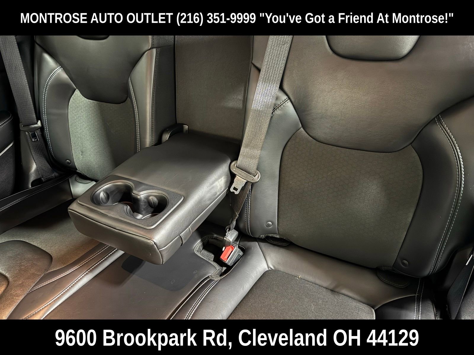 Used 2019 Jeep Cherokee Latitude Plus w/ Comfort/Convenience Group image 40