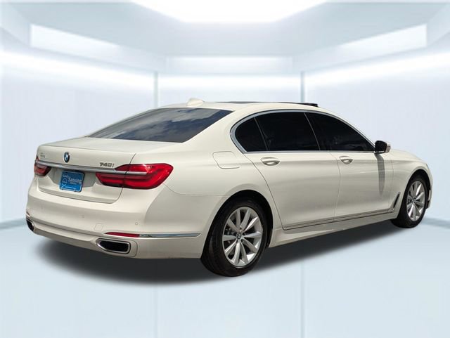 Used 2017 BMW 740i RWD image 6