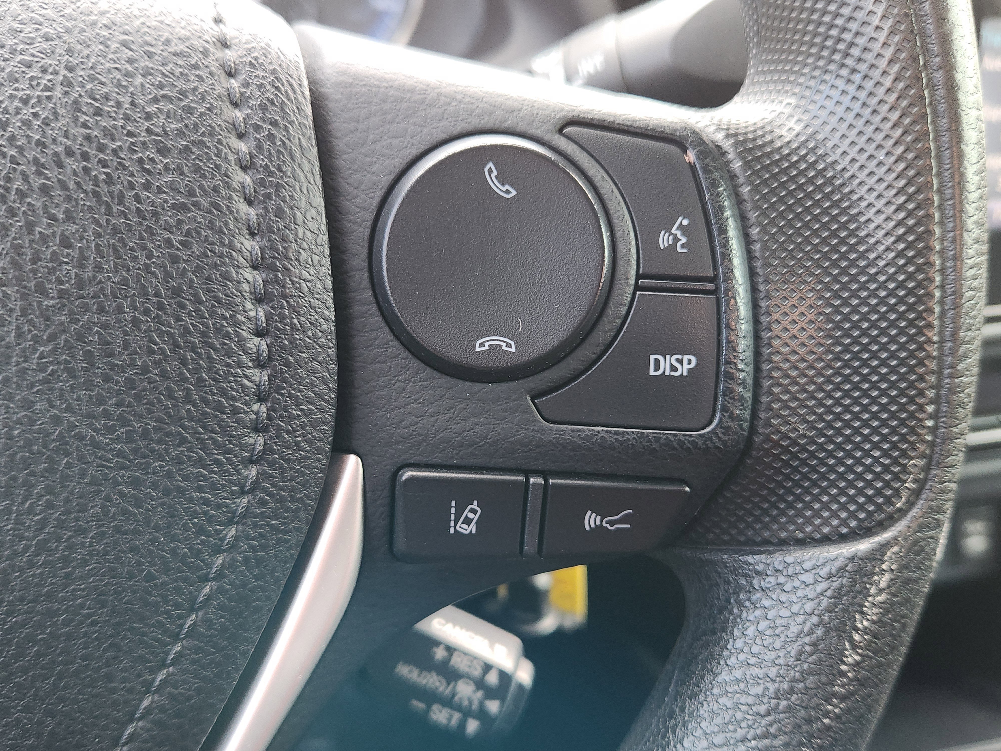 Used 2017 Toyota Corolla LE image 23