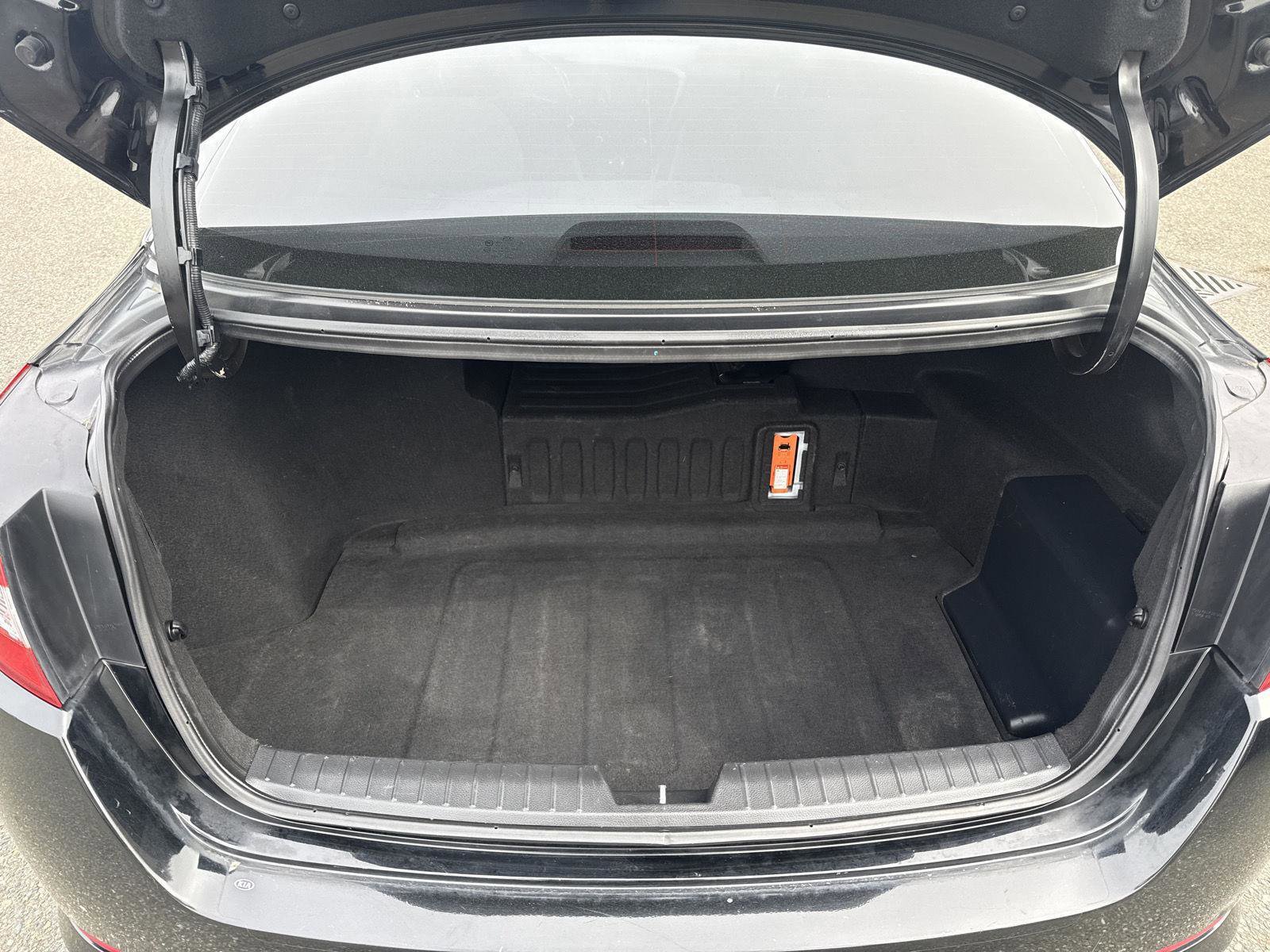 Used 2012 Kia Optima Hybrid w/ Hybrid Convenience Pkg image 16