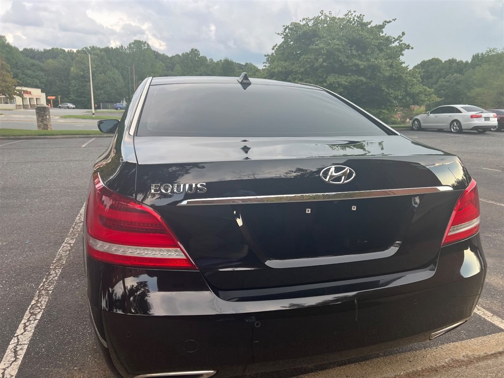 Used 2015 Hyundai Equus Signature RWD image 17