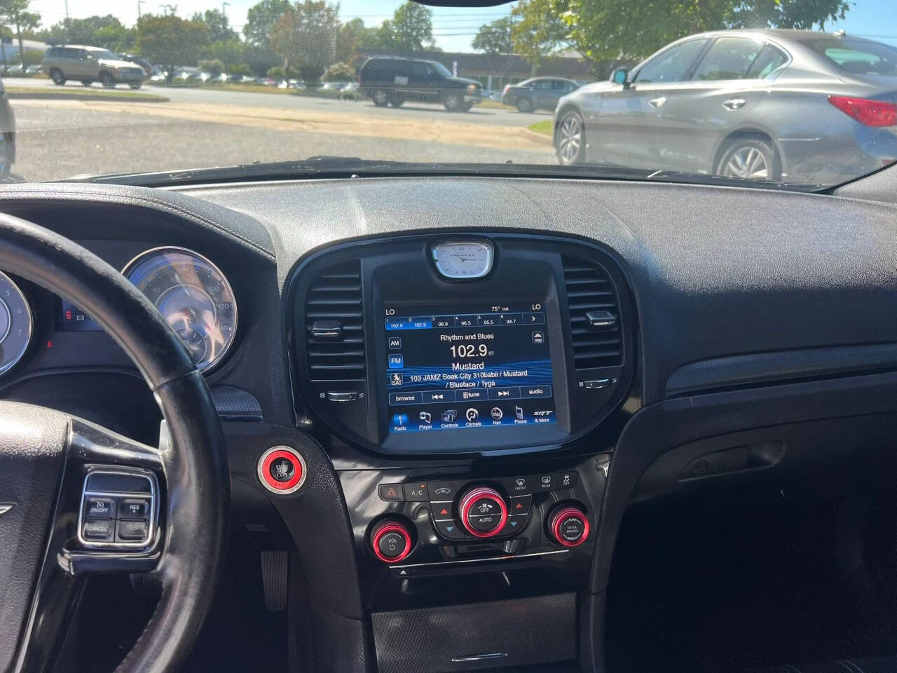 Used 2014 Chrysler 300 S AWD/4WD image 12