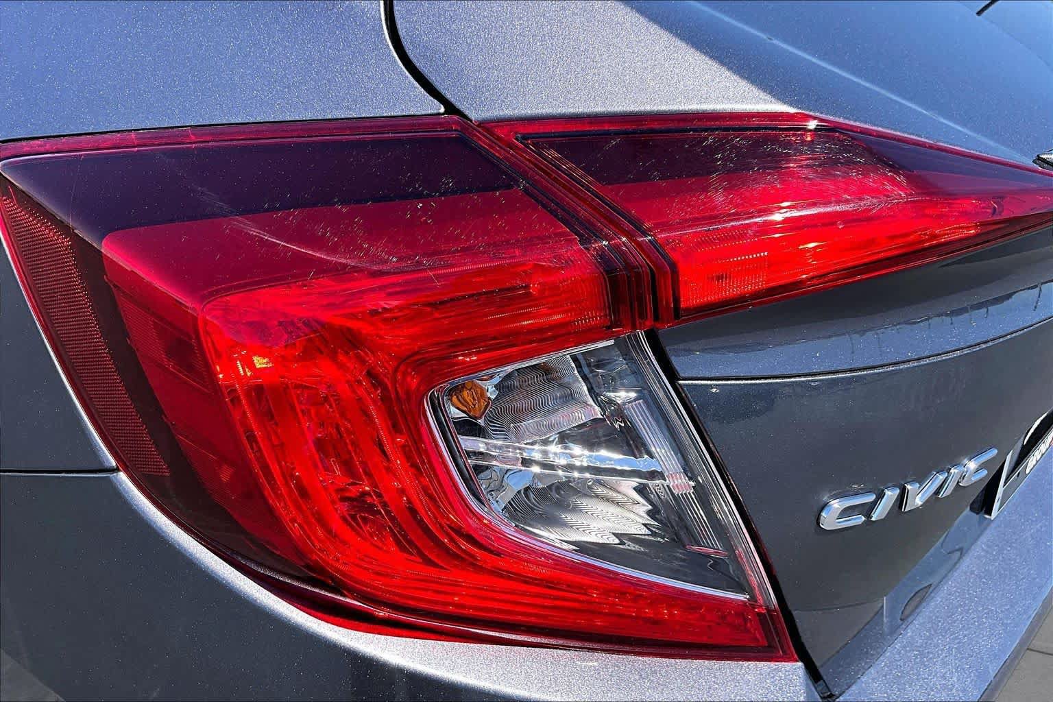 Used 2020 Honda Civic EX image 28