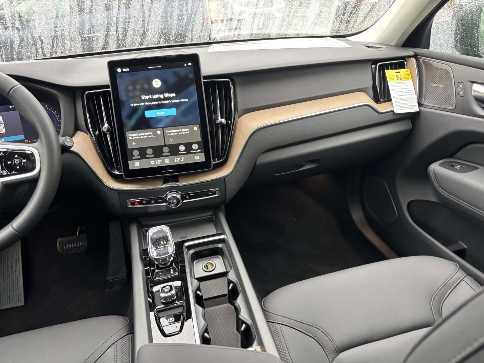 New 2026 Volvo XC60 B5 Plus w/ Protection Package Premier image 28