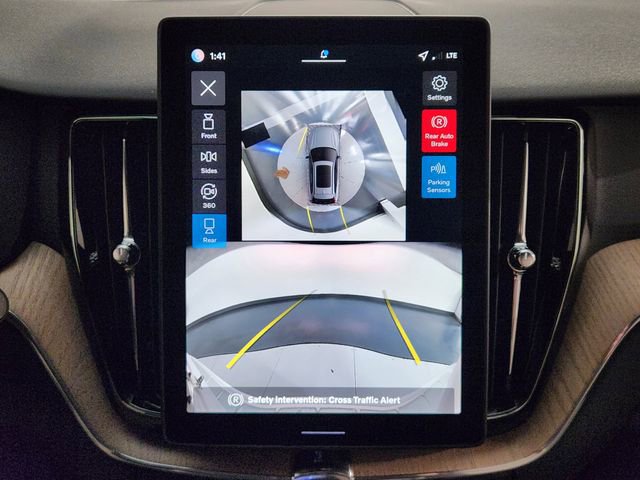 New 2026 Volvo XC60 B5 Plus w/ Protection Package Premier AWD/4WD image 18