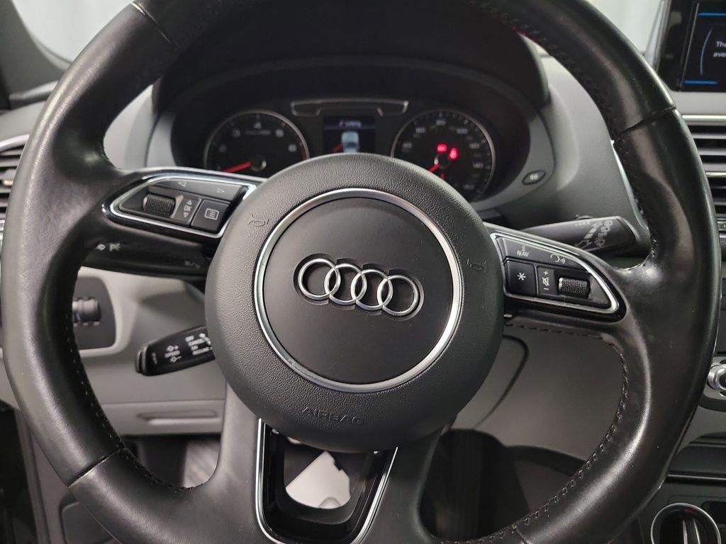 Used 2018 Audi Q3 2.0T Premium image 18