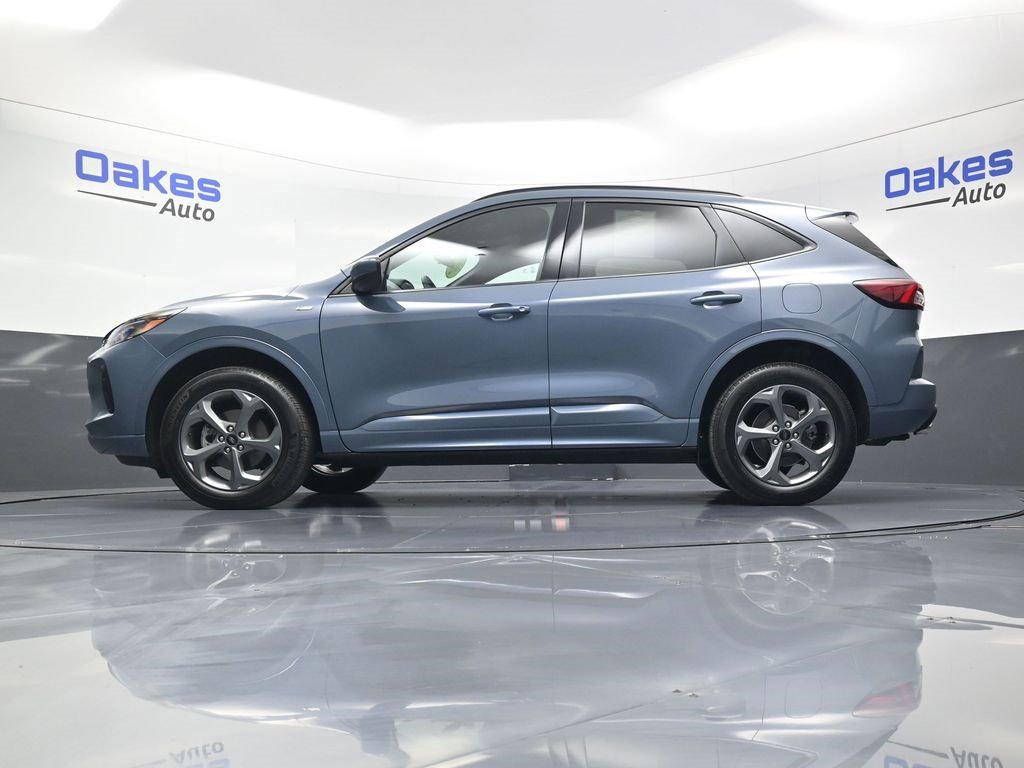 Used 2024 Ford Escape ST-Line Select w/ Class II Trailer Tow Package image 42