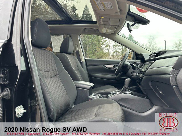 Used 2020 Nissan Rogue SV image 14