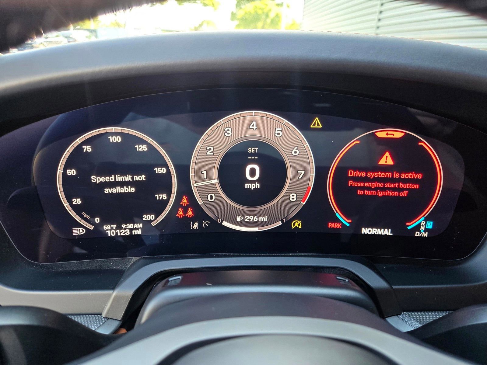 Certified 2025 Porsche 911 Carrera RWD image 23