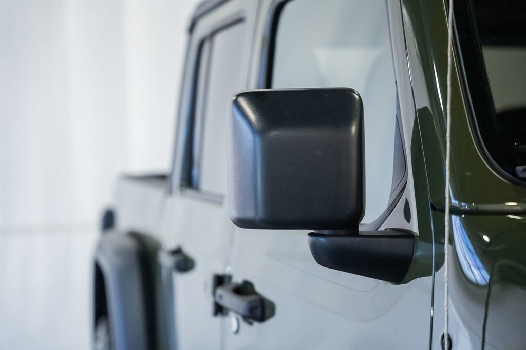 Used 2021 Jeep Gladiator Mojave w/ Safety Group image 17