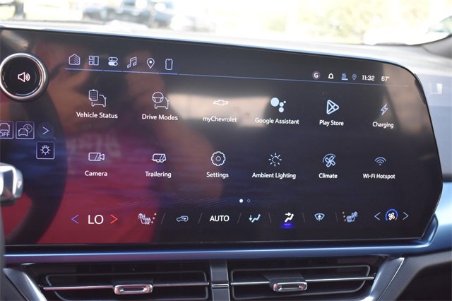 New 2026 Chevrolet Equinox EV LT w/ LPO, Blackout Package image 28