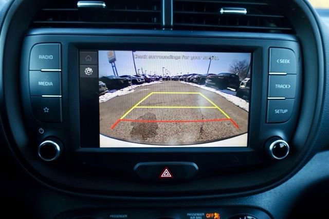 Used 2025 Kia Soul LX image 5