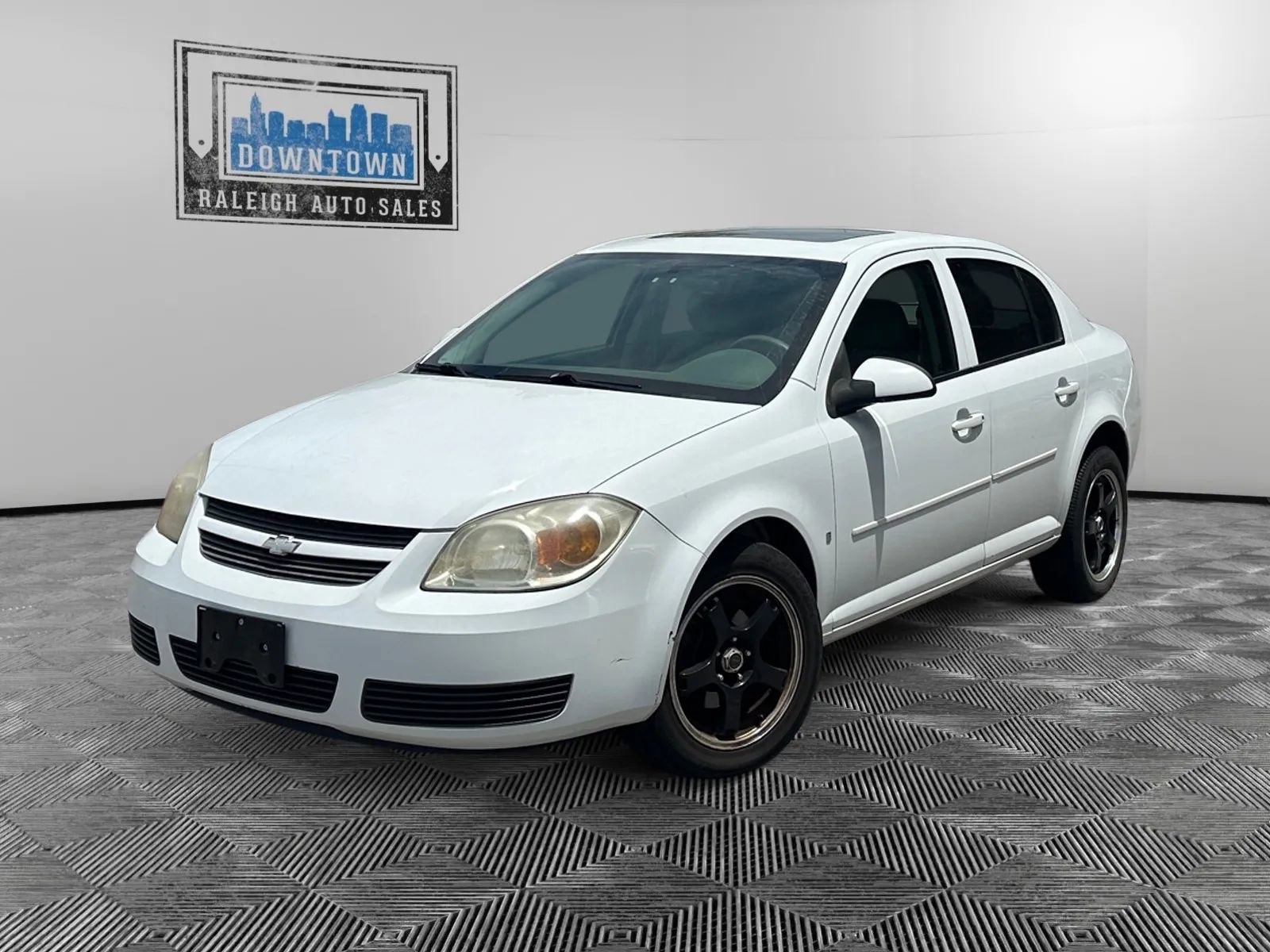 Used 2007 Chevrolet Cobalt LT w/ Preferred Equipment Group FWD image 2