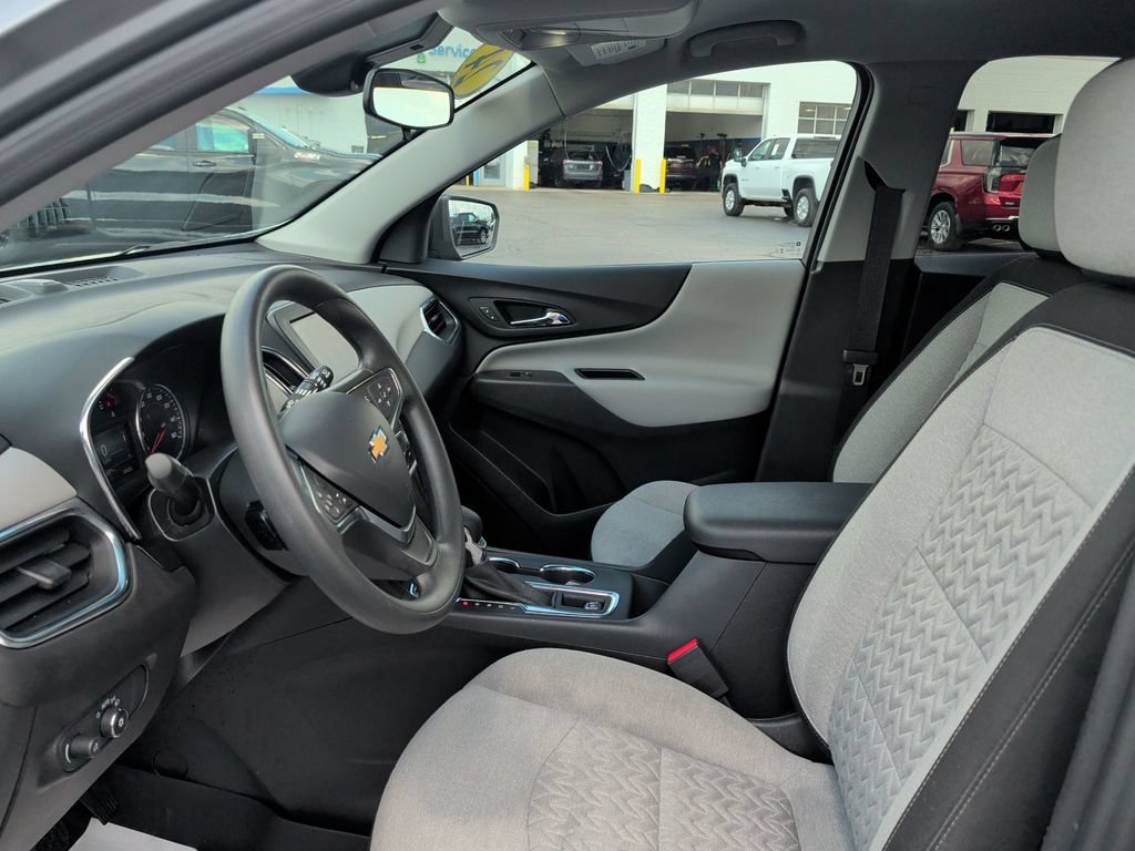 Used 2024 Chevrolet Equinox LS w/ LS Convenience Package AWD/4WD image 19