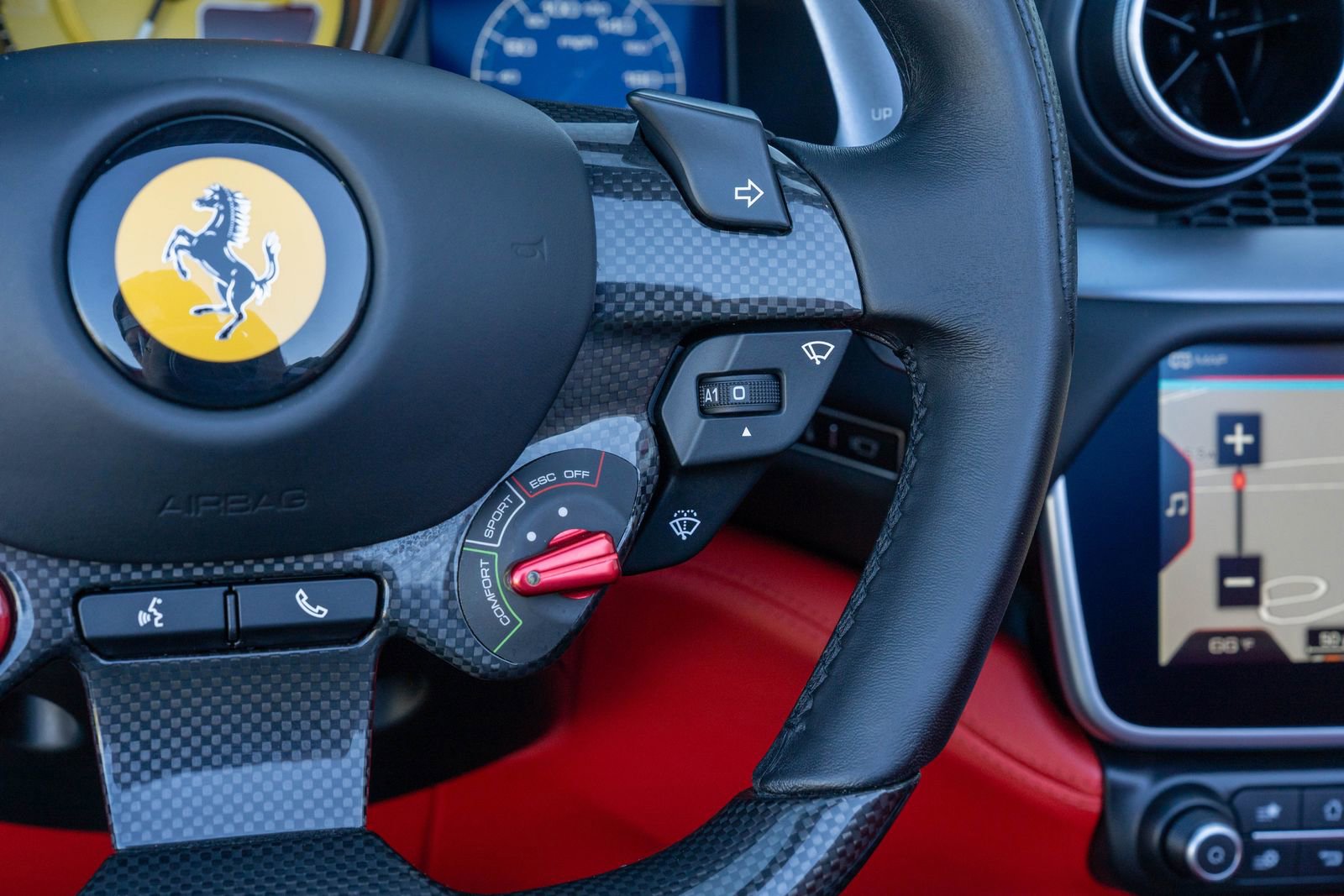 Certified 2019 Ferrari Portofino image 38