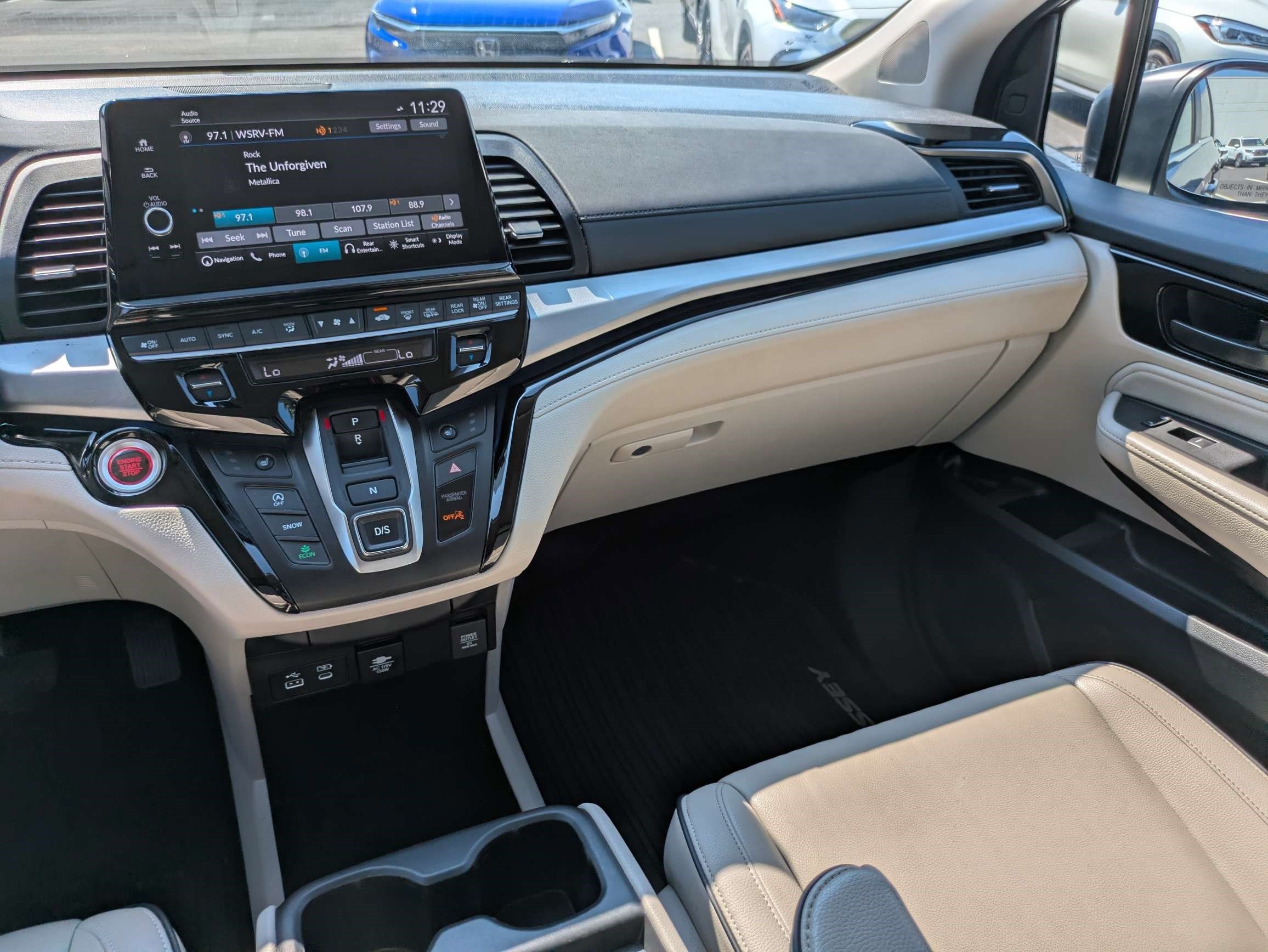 Used 2025 Honda Odyssey Touring image 25