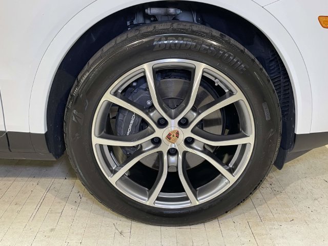 Certified 2026 Porsche Cayenne Coupe AWD/4WD image 11