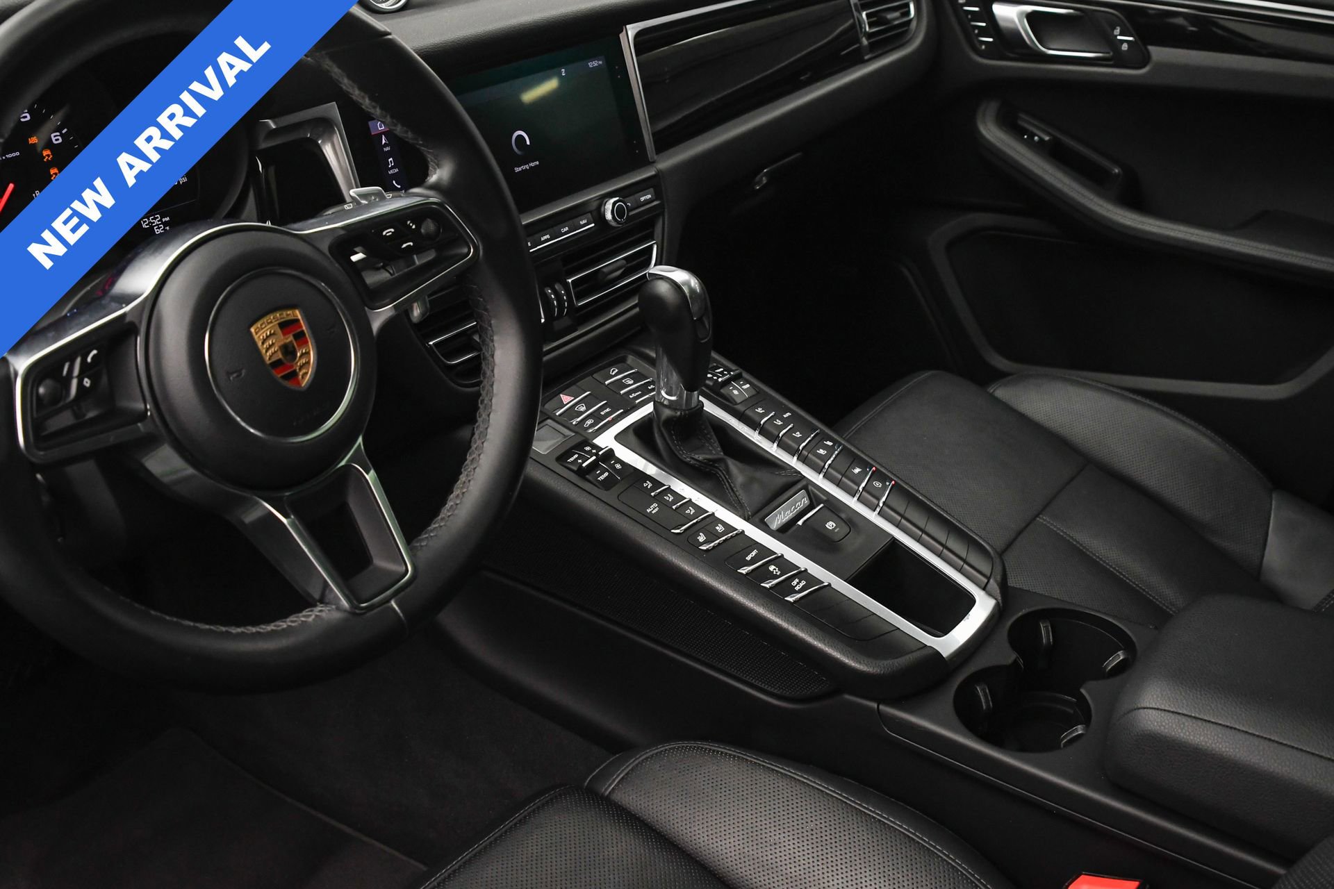 Used 2019 Porsche Macan Base image 38