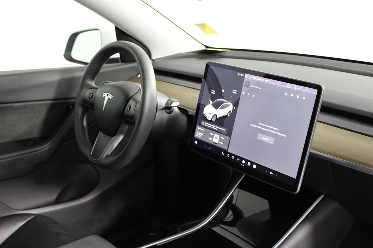 Used 2021 Tesla Model Y Long Range AWD/4WD image 11