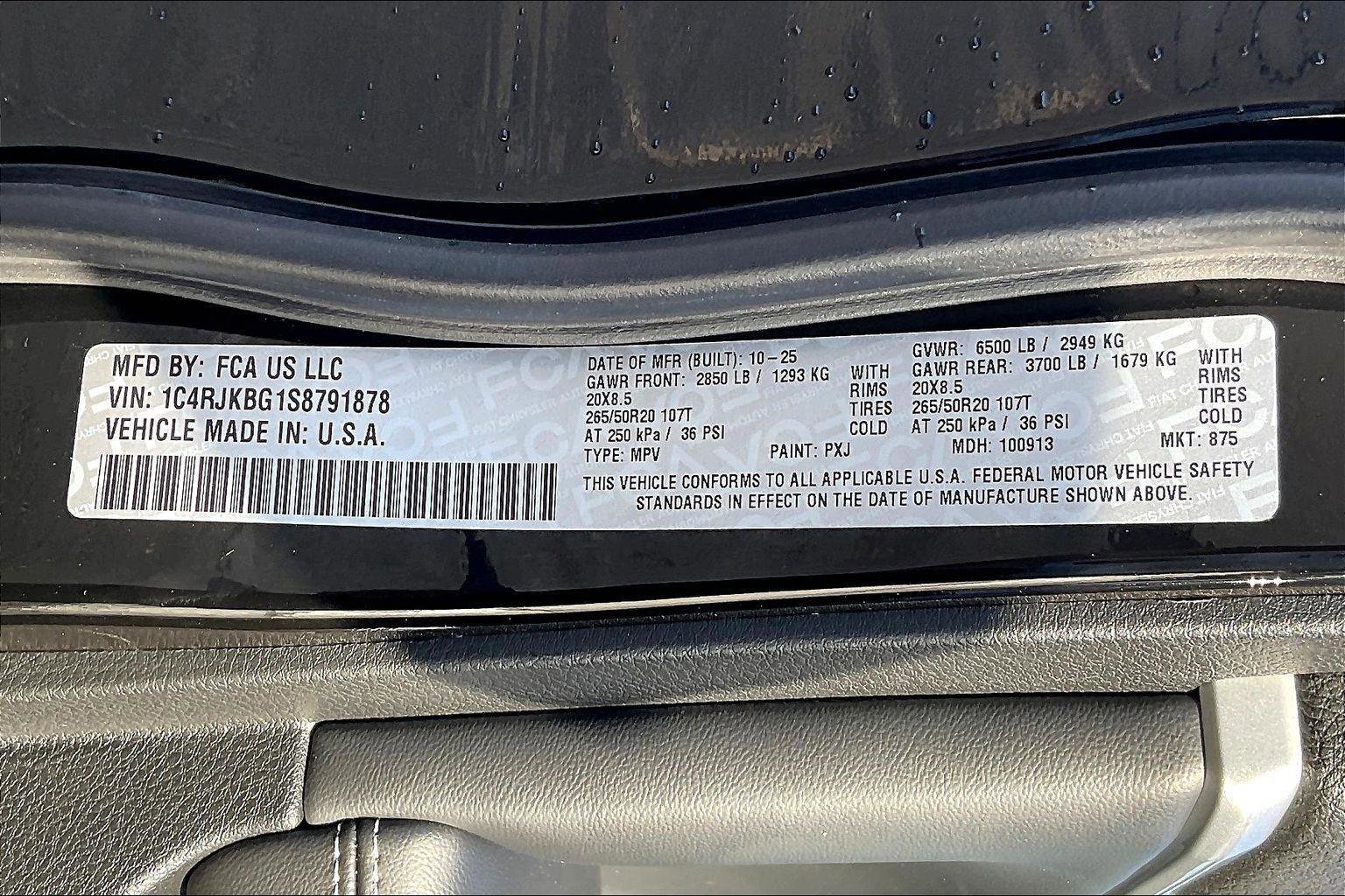 New 2025 Jeep Grand Cherokee L Limited w/ Luxury Tech Group II image 8