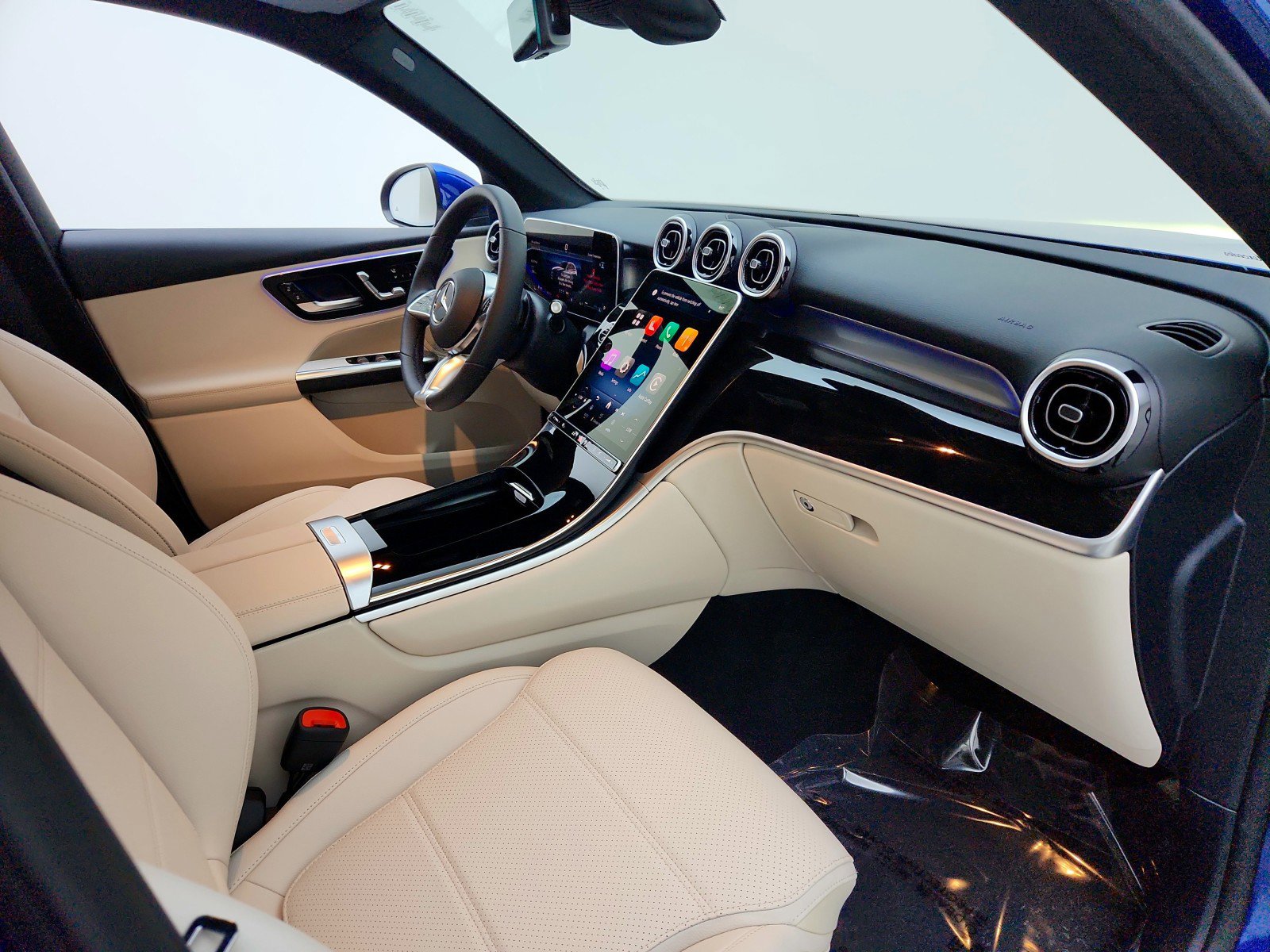 New 2026 Mercedes-Benz GLC 300 image 19