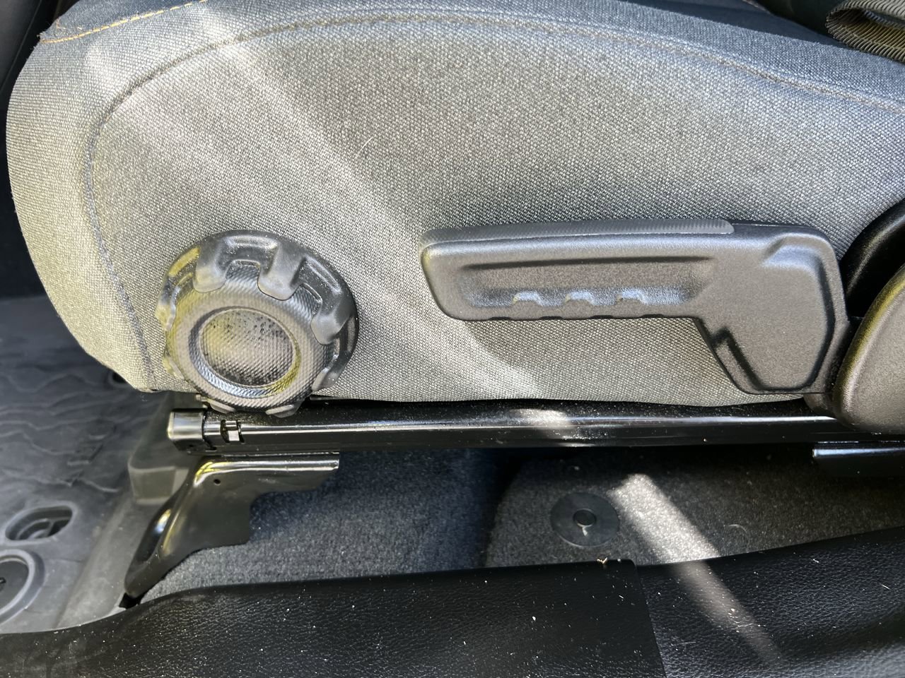 Used 2024 Jeep Gladiator Sport AWD/4WD image 20