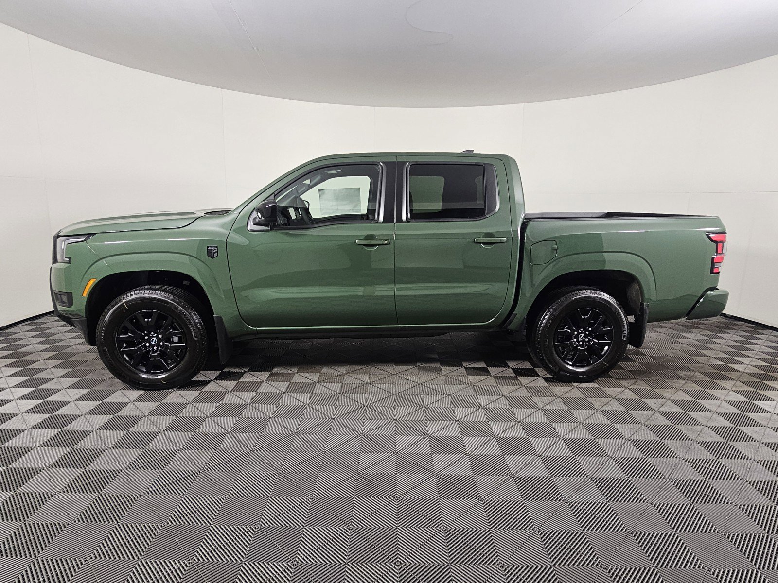 New 2026 Nissan Frontier SV image 8