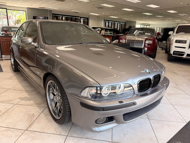 Used 2002 BMW M5 RWD image 2