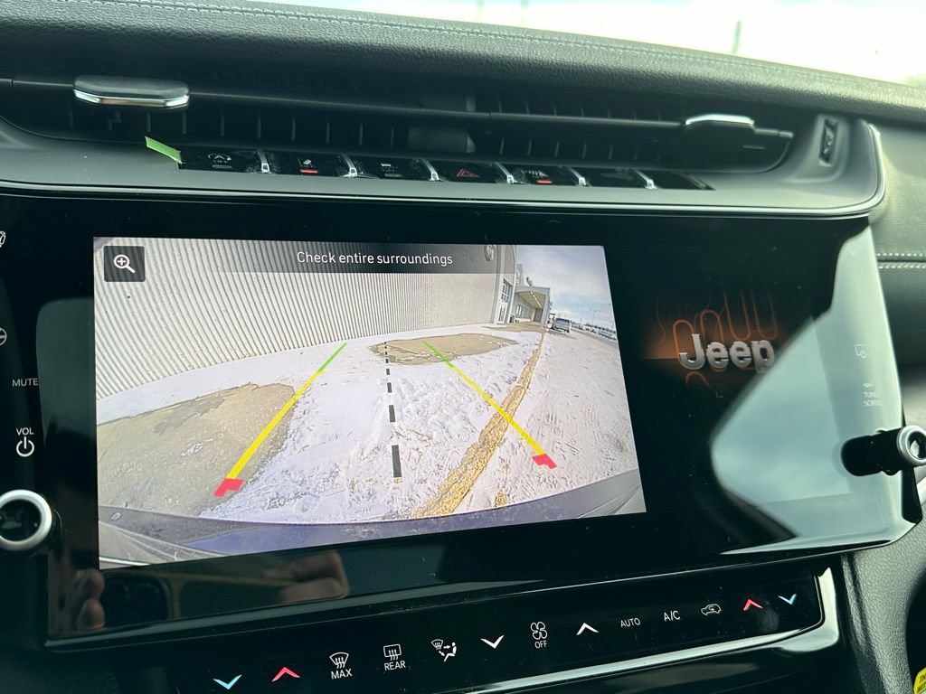 New 2026 Jeep Grand Cherokee Limited AWD/4WD image 38