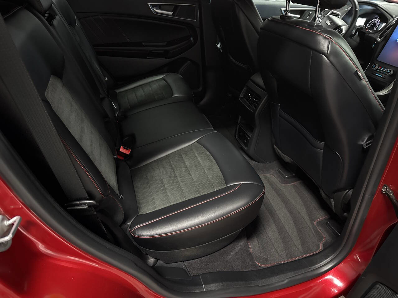 Used 2023 Ford Edge ST-Line image 13