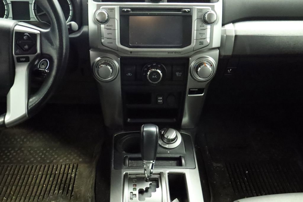 Used 2018 Toyota 4Runner SR5 Premium image 25