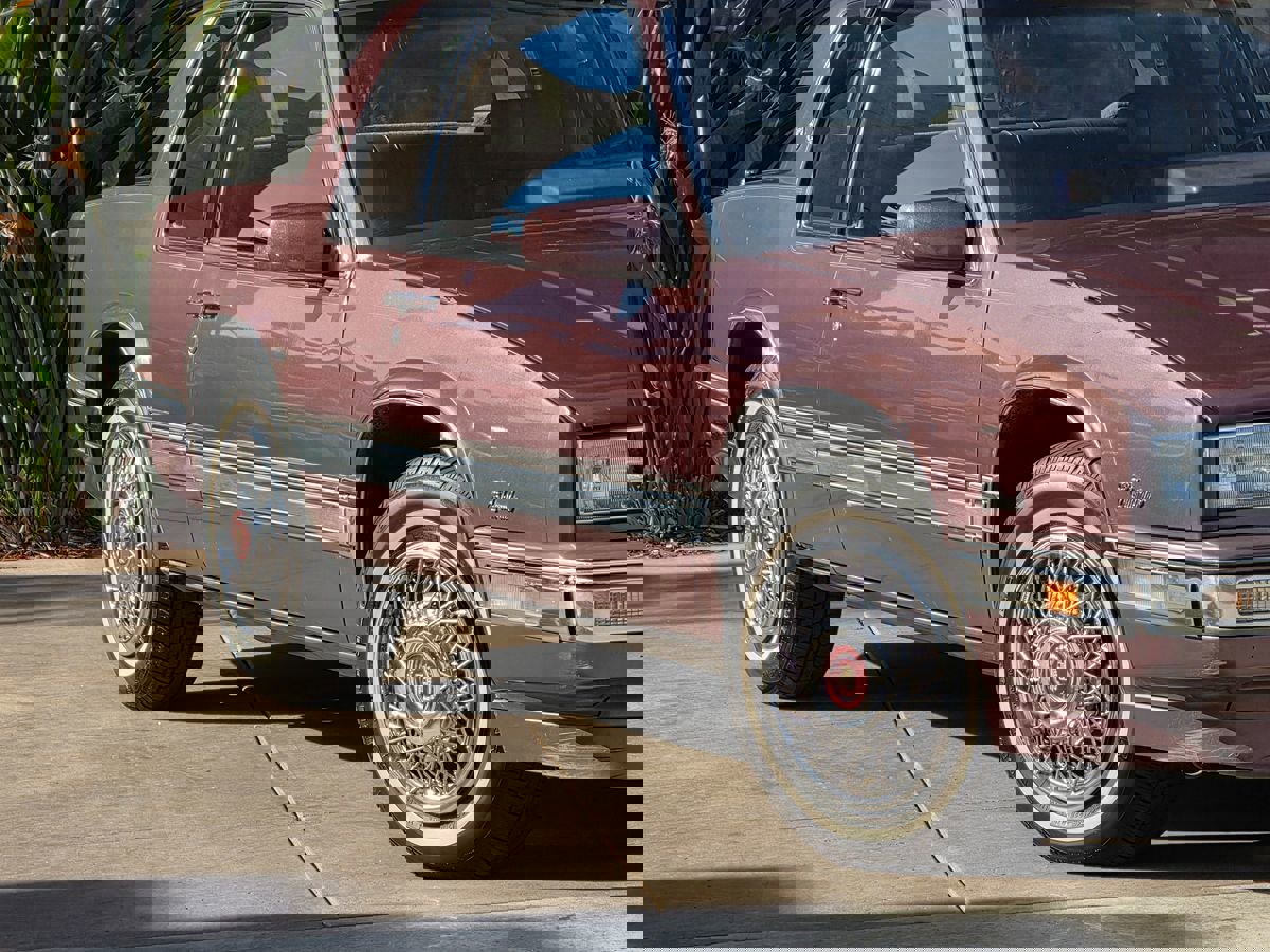 Used 1989 Cadillac Eldorado image 4