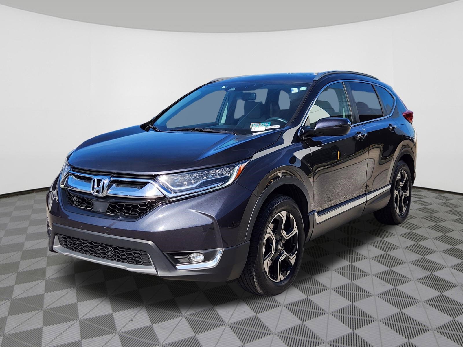 Used 2019 Honda CR-V Touring image 2