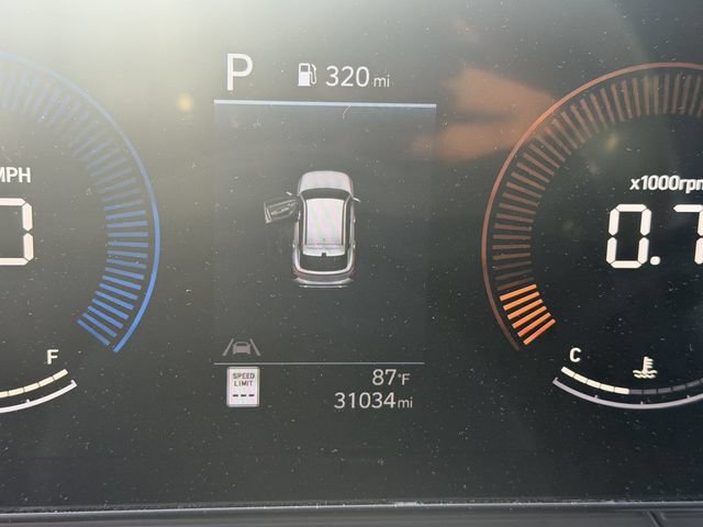 Used 2024 Hyundai Kona SEL AWD/4WD image 9