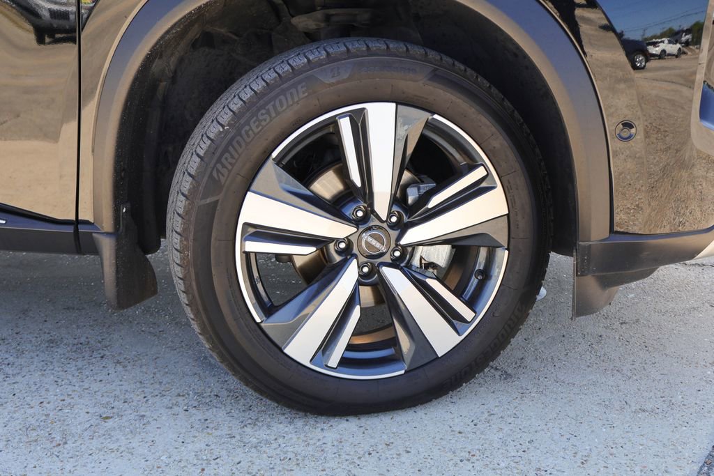 Used 2023 Nissan Rogue Platinum image 27