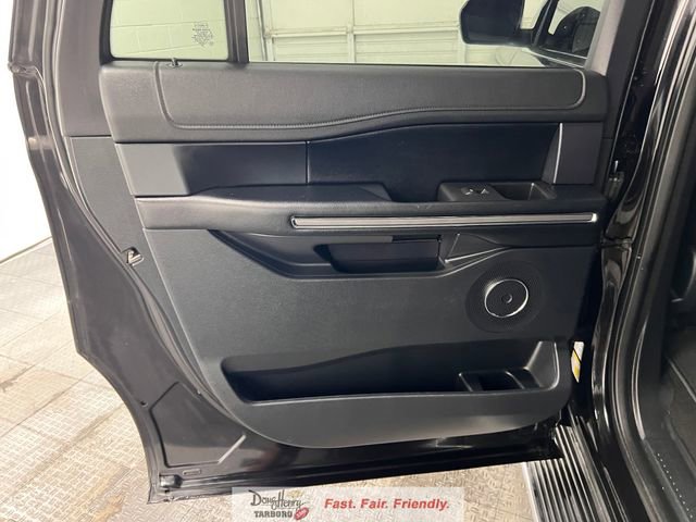 Used 2021 Ford Expedition Max XLT image 28