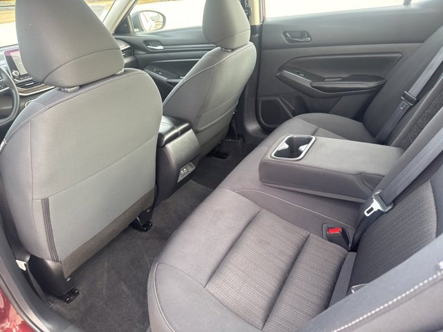 Used 2025 Nissan Altima 2.5 SV image 16