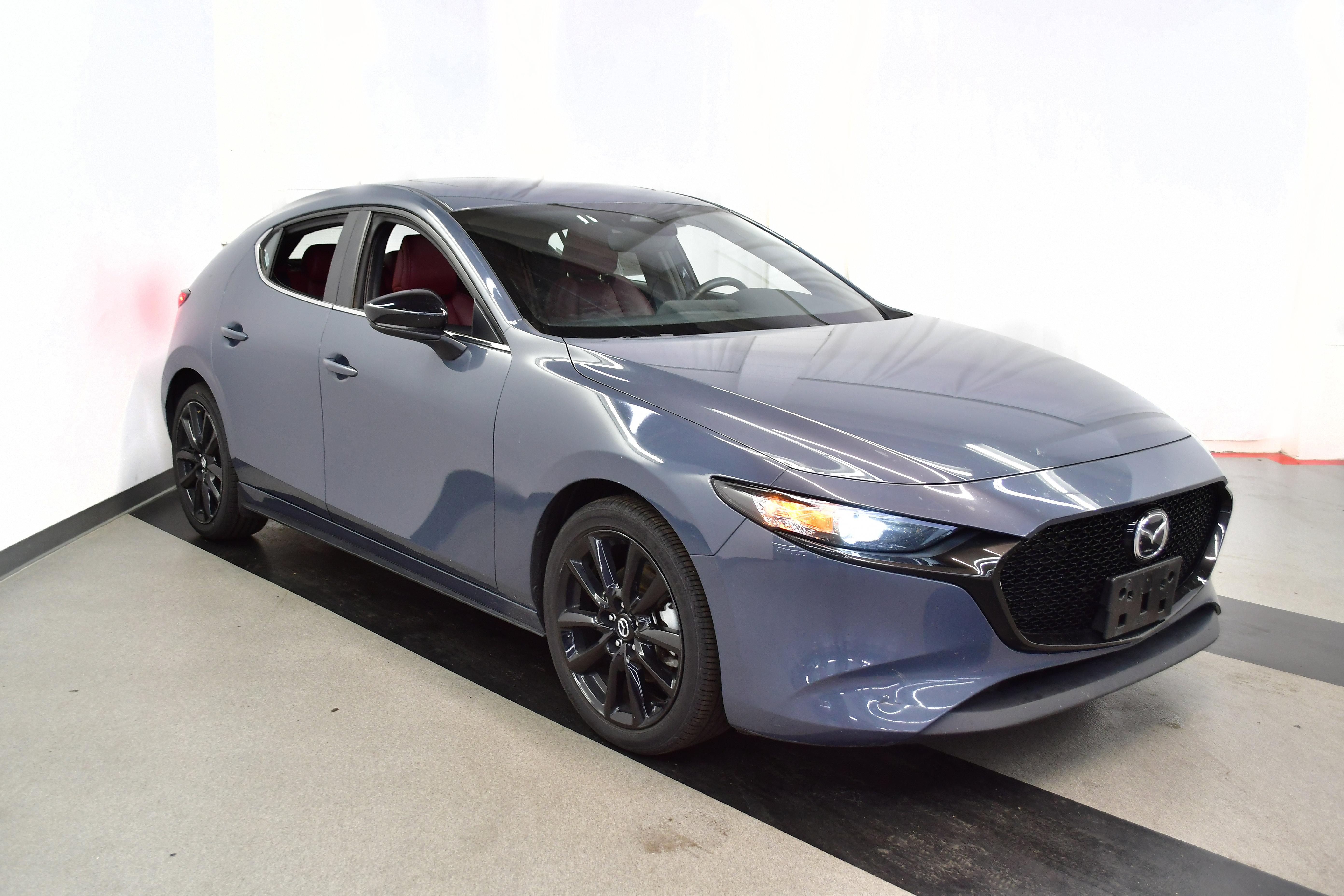 Used 2024 MAZDA MAZDA3 s image 2