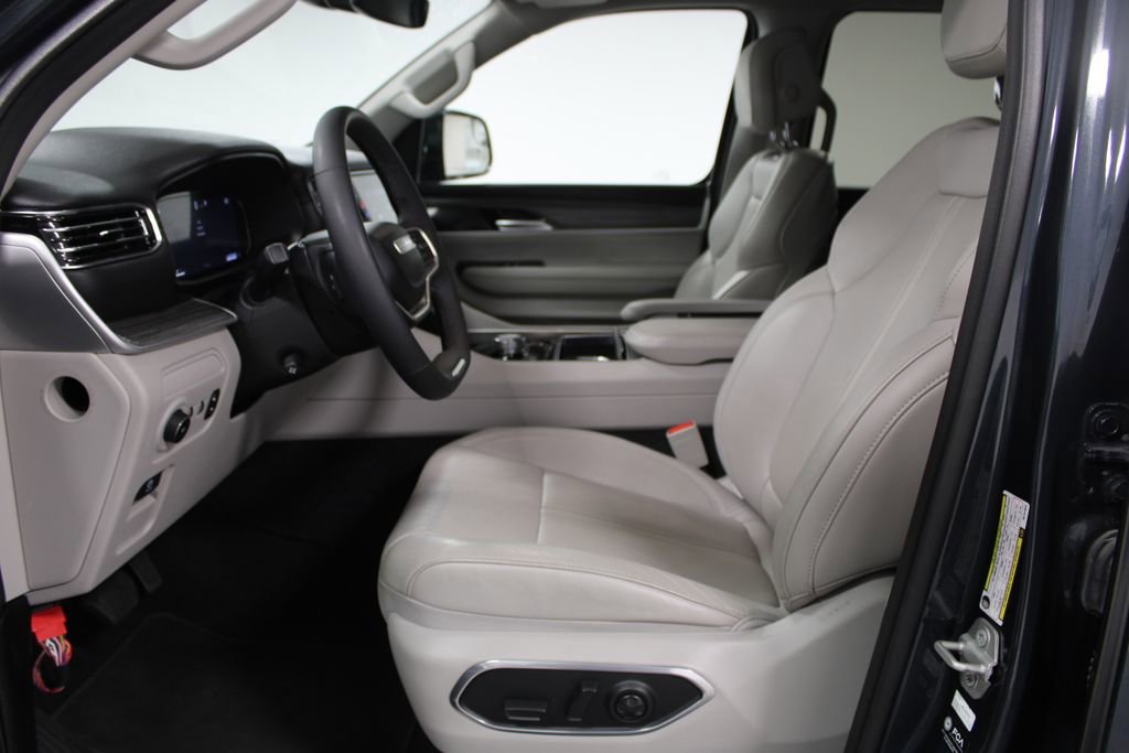 Used 2024 Jeep Wagoneer Series II image 21