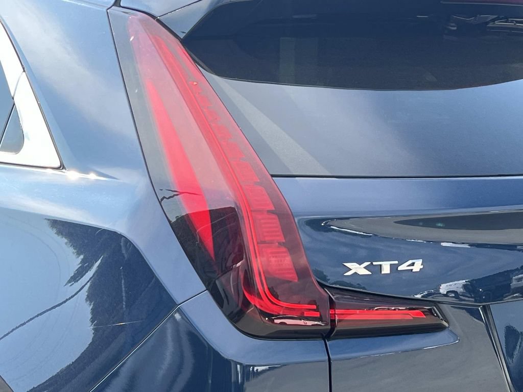 Used 2021 Cadillac XT4 Premium Luxury FWD image 10