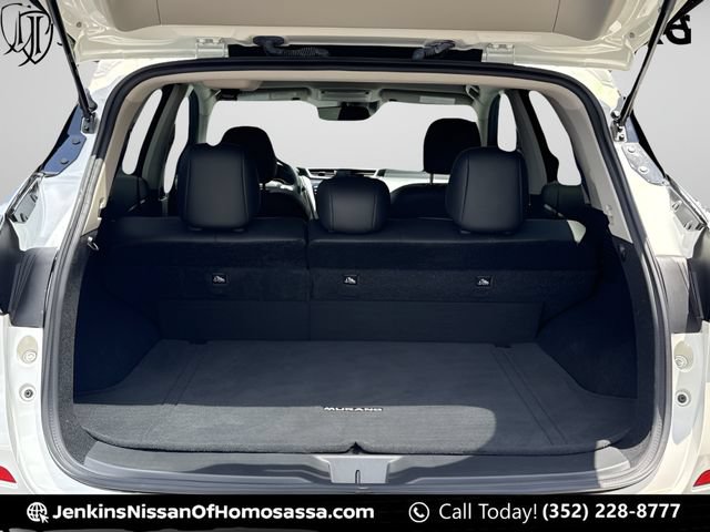 Certified 2023 Nissan Murano SV w/ SV Midnight Edition Package FWD image 18