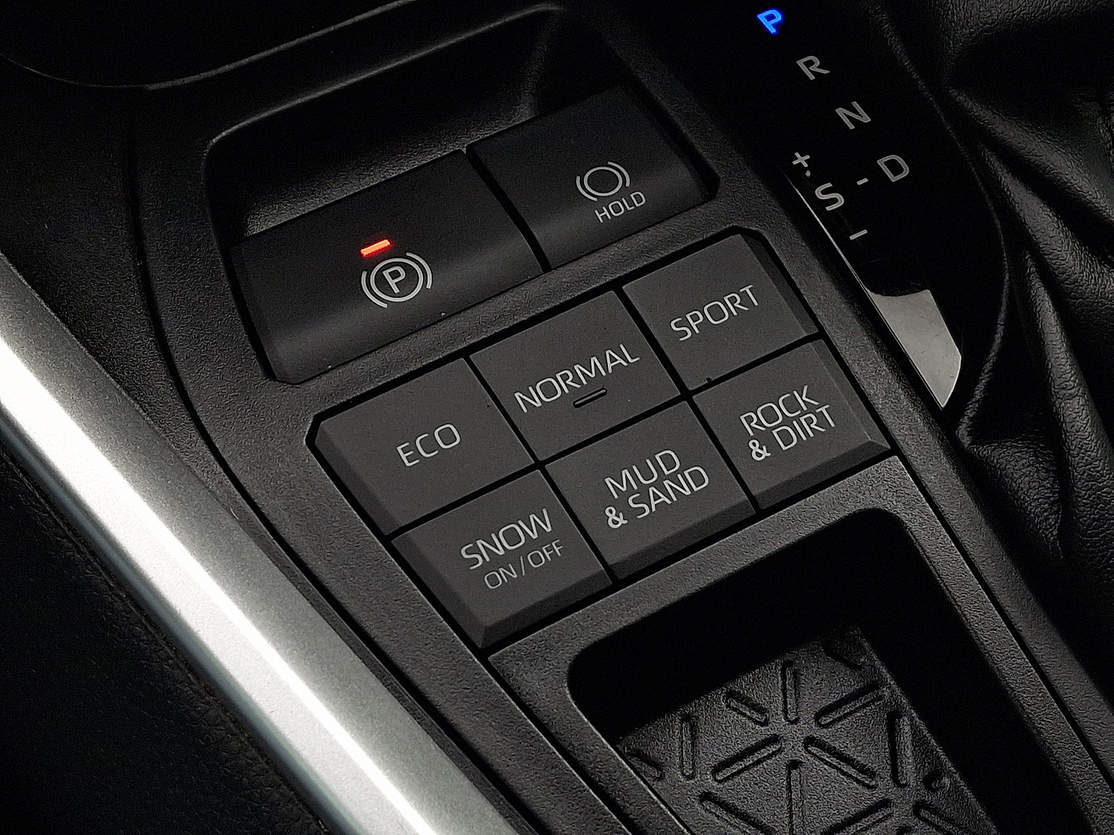 Used 2019 Toyota RAV4 XLE image 26