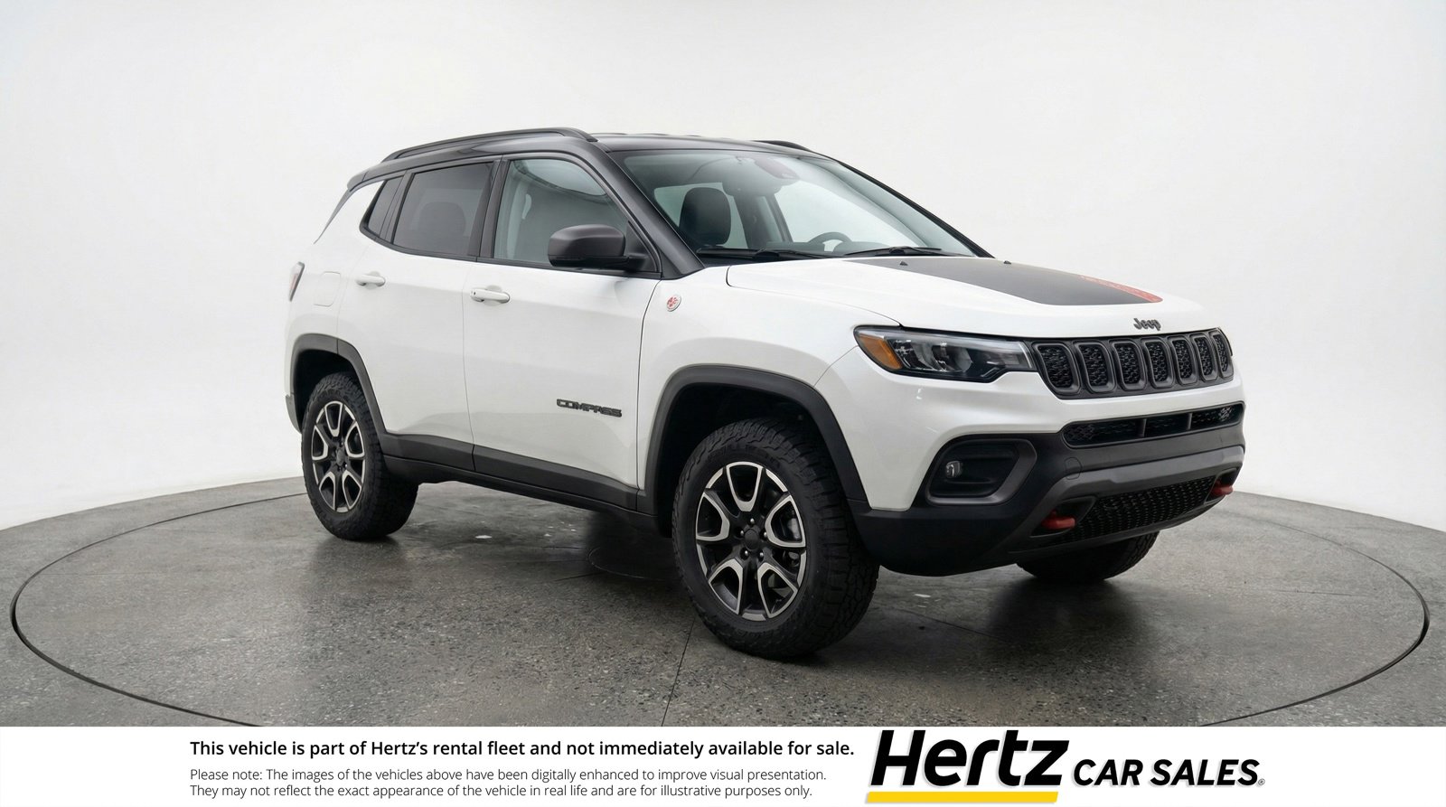 Used 2025 Jeep Compass Trailhawk AWD/4WD image 1
