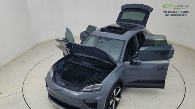 Used 2025 Porsche Macan Electric RWD image 88