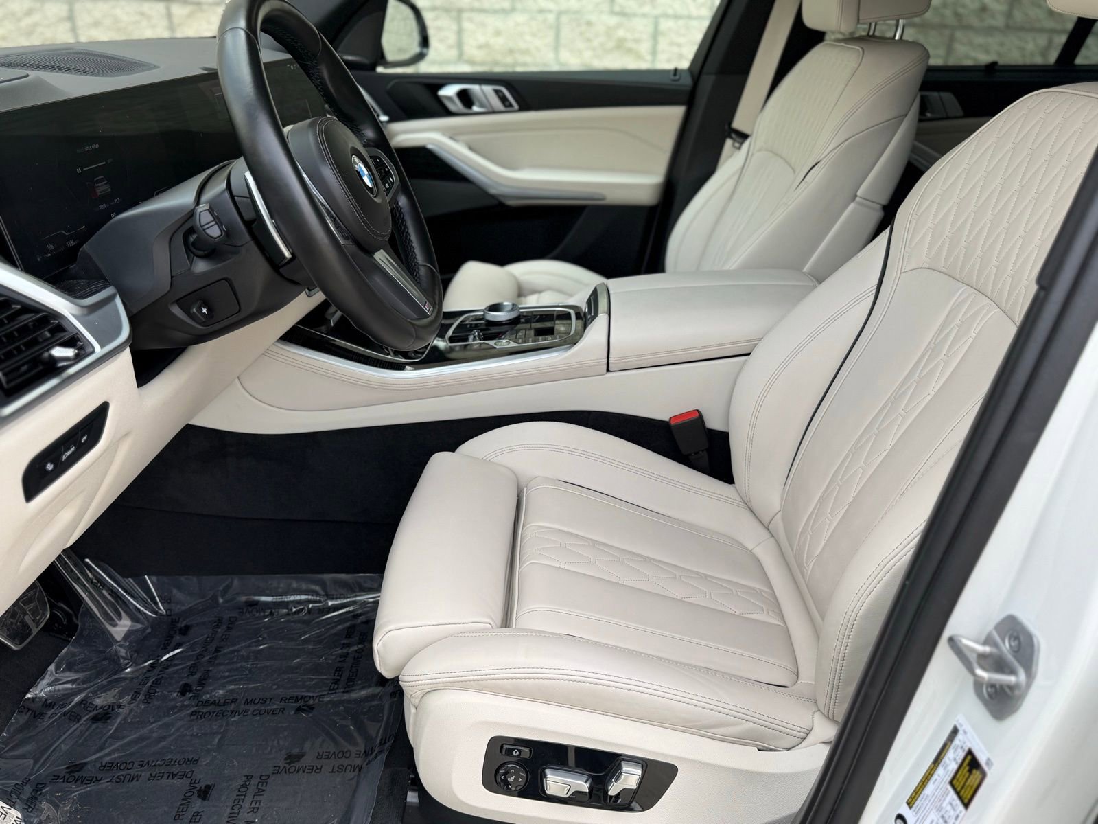 Used 2024 BMW X5 xDrive40i w/ Executive Package image 21