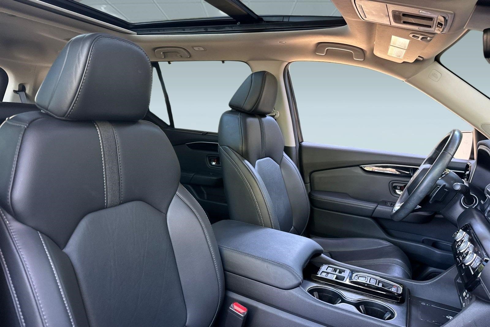 Used 2024 Honda Pilot Touring image 29